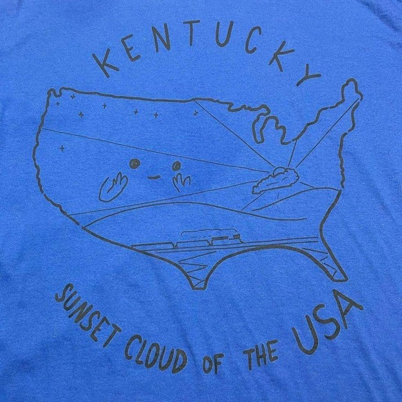 Gildan Other - Bold Blue Kentucky - Sunset Cloud of the USA Souvenir Tee N0584